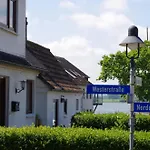 Friedas Fischerhuus 度假居